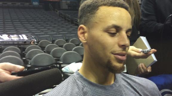 Stephen Curry: Warriors will fall from unbeaten ranks before Panthers -  ABC7 Chicago