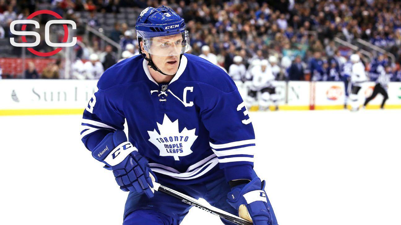 The Leafs honoured former captain Dion Phaneuf after he formally