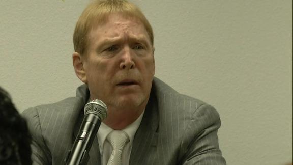 Raiders owner Mark Davis livid with Oakland Athletics ownership after  announcement to relocate franchise to Las Vegas