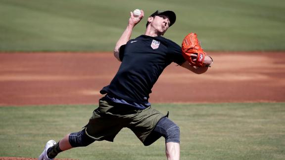 Angels' Tim Lincecum still learning how to pitch without fastball