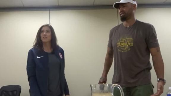 photo Hope Solo Now hope solo decides to end her season