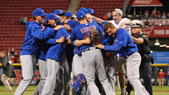 NL CENTRAL CHAMPS! Cardinals defeat Cubs to claim division title