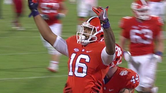 Rapid Reaction: Deshaun Watson, Clemson rout South Carolina