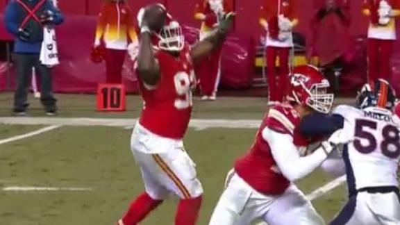 Von Miller 'happy for' Dontari Poe, 'would have done it the same