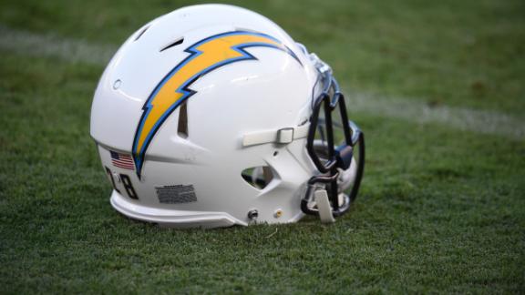 How's this for a new Chargers helmet? - The San Diego Union-Tribune