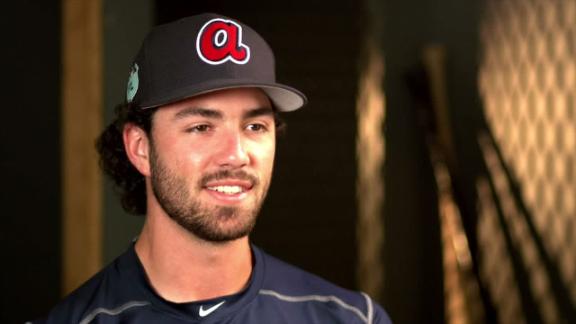 Dansby Swanson shares debut with parents