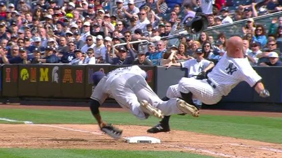 Yankees Brett Gardner, Rays Rickie Weeks Jr. caught in brutal collision at  first base - DRaysBay