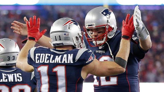 Julian Edelman works to get in sync with Brady, offense