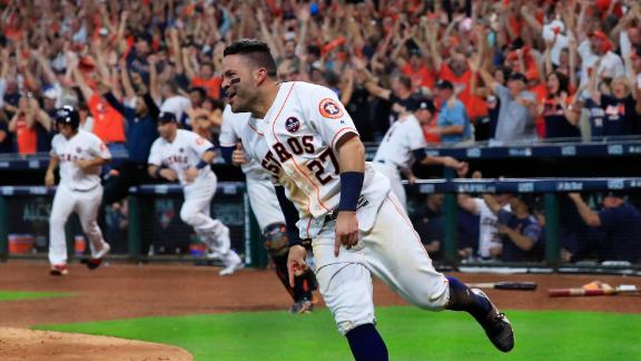 Altuve's dash lifts Verlander, Astros over Yanks in Game 2