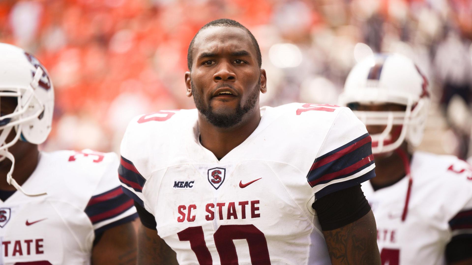 Darius leonard t store shirt