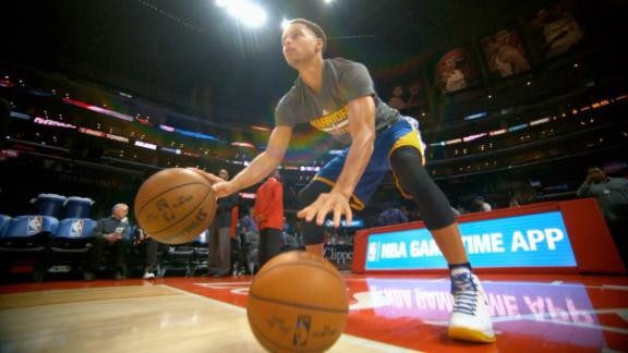 Steph Curry's pregame shooting routine. : r/nextfuckinglevel