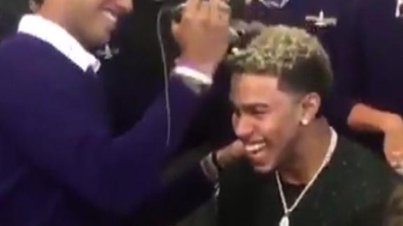 Cleveland Indians SS Francisco Lindor loses bet (and his hair