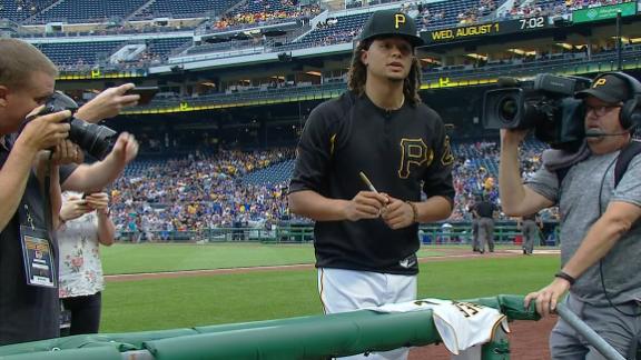 Pirates' Chris Archer leaves start after 1 inning because of