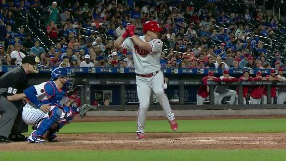 PHILS RHYS HOSKINS IS THE CLUTCHEST RBI MAN IN MLB!