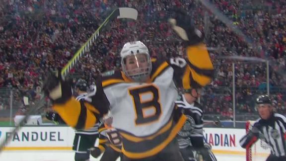 Pastrnak, Bruins beat Blackhawks, 4-2, in Winter Classic