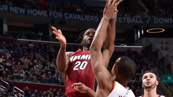 Cavaliers Pick Up Dwight Howards Third-year Contract Option