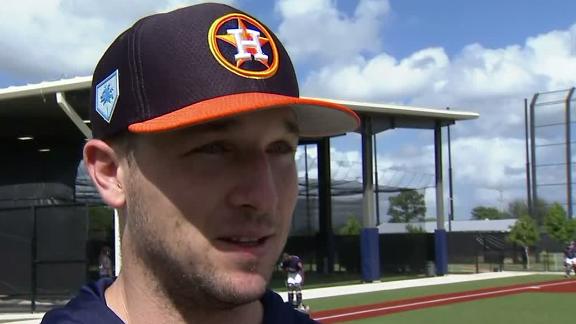Alex Cora makes good on bet with Alex Bregman, dons LSU jersey before Astros-Red  Sox game