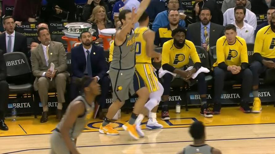Curry turns around before his 3 goes in