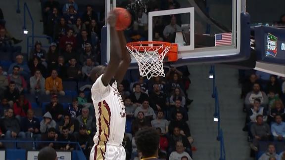 Forrest lobs to Koumadje for an alley-oop