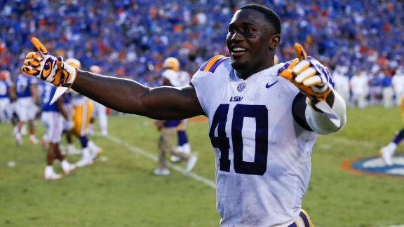 Devin White: Stats & Injury News