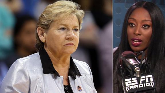 Ogwumike: Coaches like Hatchell 'have to adapt'