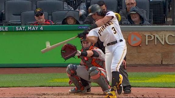 Tucker homers in debut, Pirates top Giants