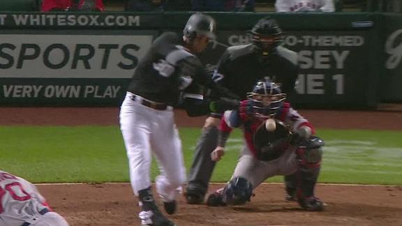 Delmonico's homer sends White Sox over Boston