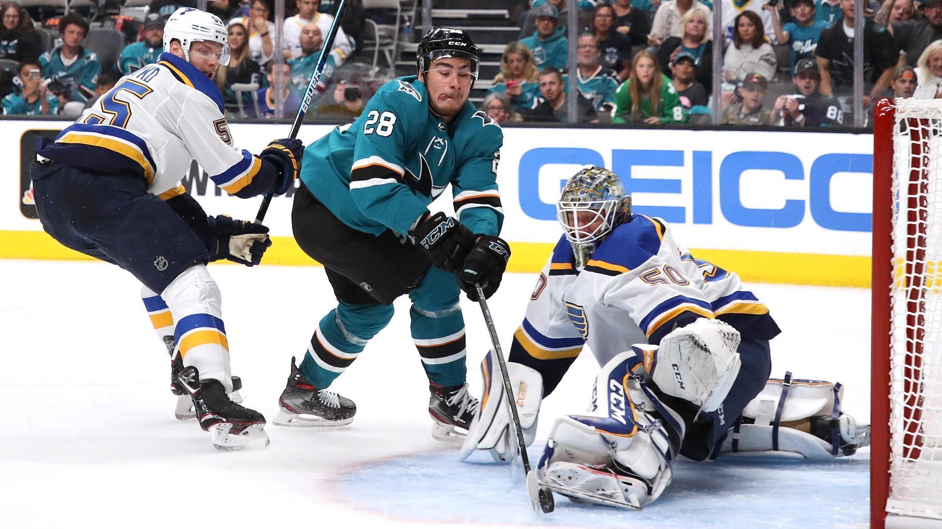 Timo Meier Scores 2 To Lead Sharks Past Blues 6 3 In Game 1 Abc7 San Francisco