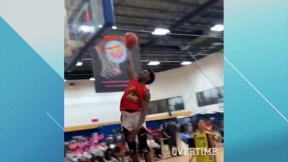 Bronny James lays down first one-handed slam in AAU season