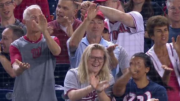 Nationals Park loves 'Baby Shark'