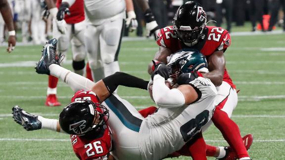 Eagles fall as Ertz comes up short on 4th down