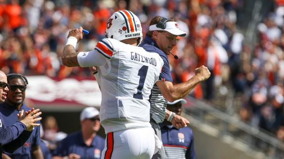 Auburn scores 4 TDs in win over A&M