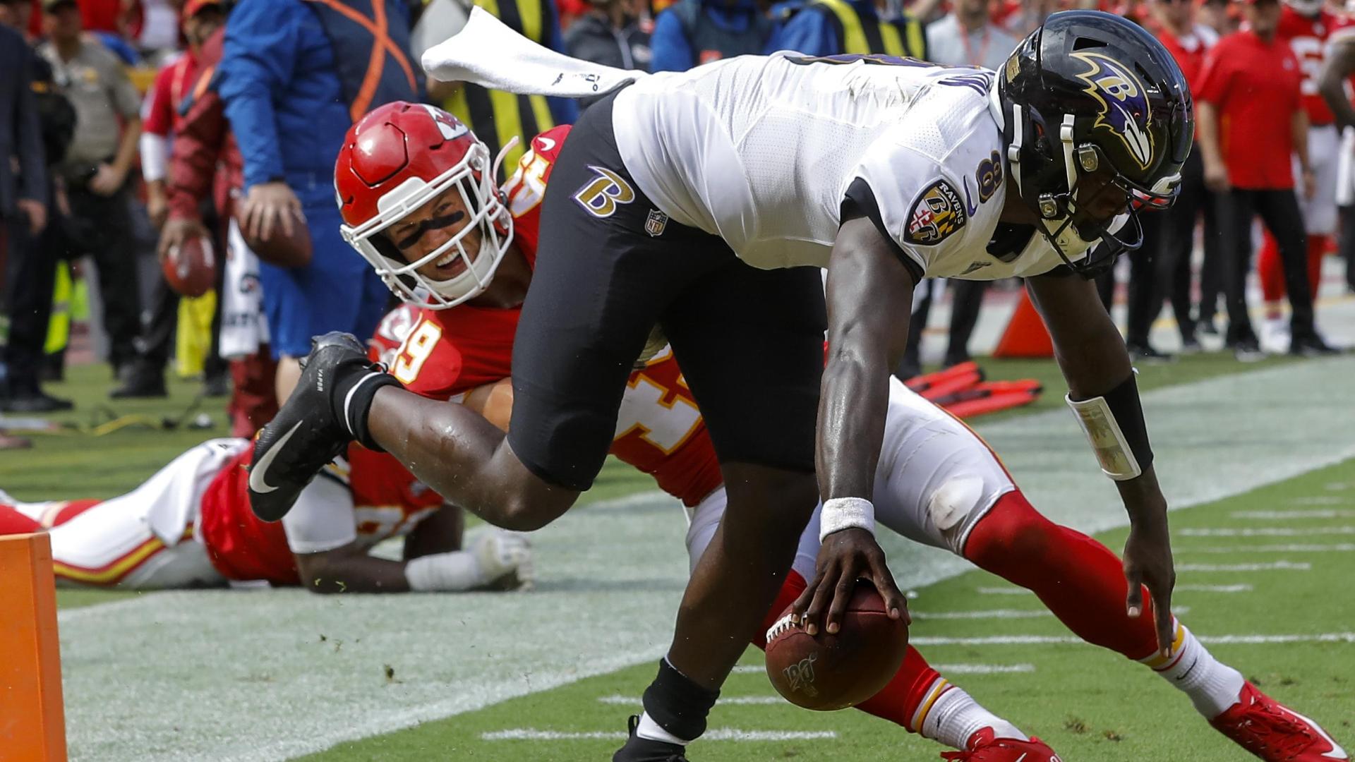 Jackson shows off video game moves in loss to Chiefs