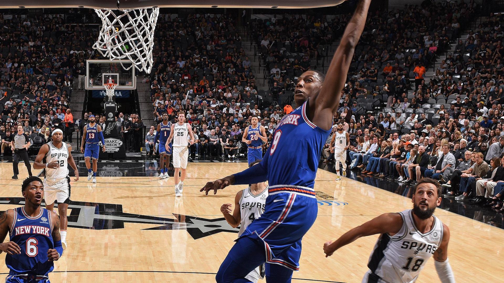 Barrett reaches back for the big slam