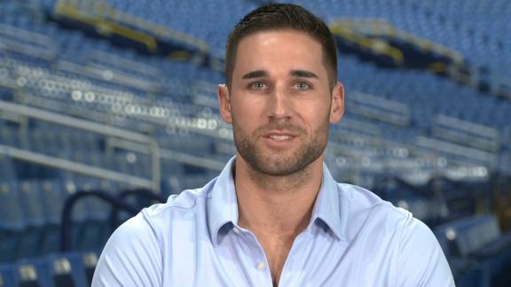 Tampa Bay Rays CF Kevin Kiermaier, battling eye irritation stemming from  eyelash, enters victory late - ESPN