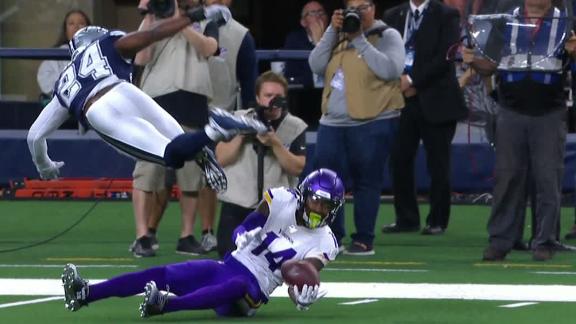 Diggs comes up with unbelievable catch