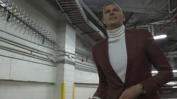 Porzingis arrives at MSG for return game vs. Knicks