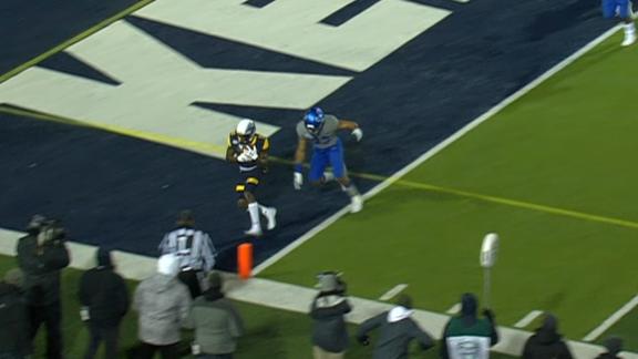 Kent State ties it up on Carrigan's TD