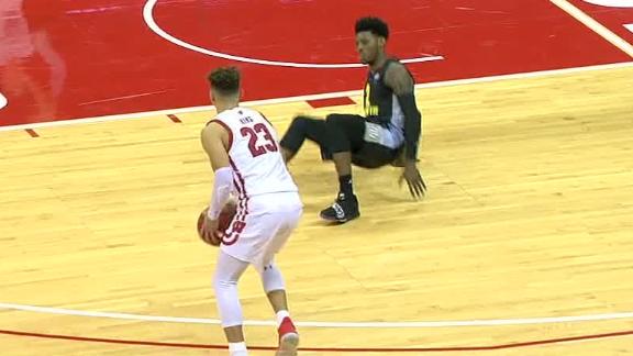 King's crossover sends defender skating