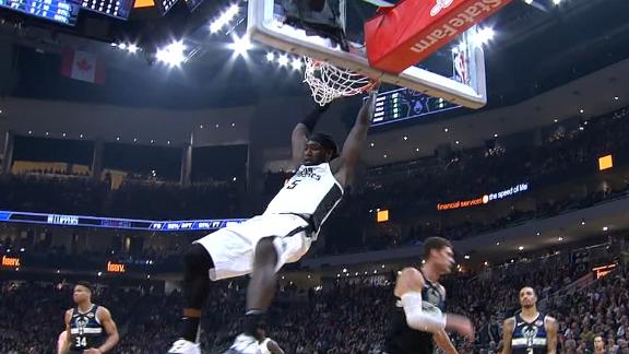 Harrell rocks the rim