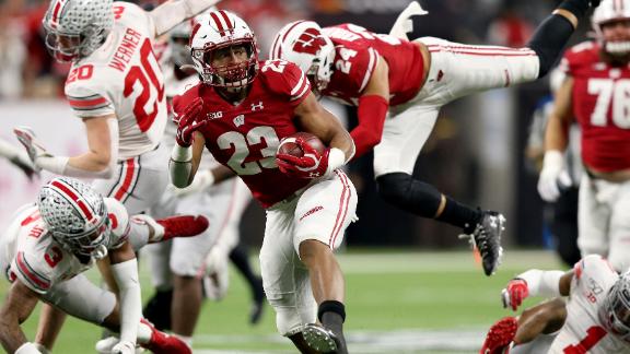 Taylor takes off for 44-yard TD