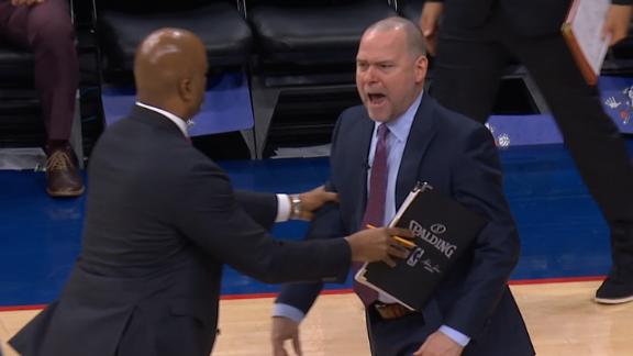 Malone rips plays out of assistant's hands after technical
