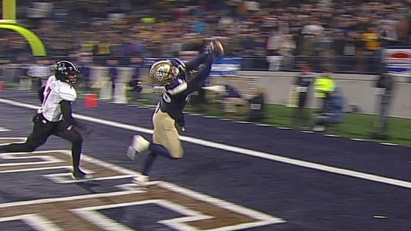 Kassis reels in Rovig TD pass