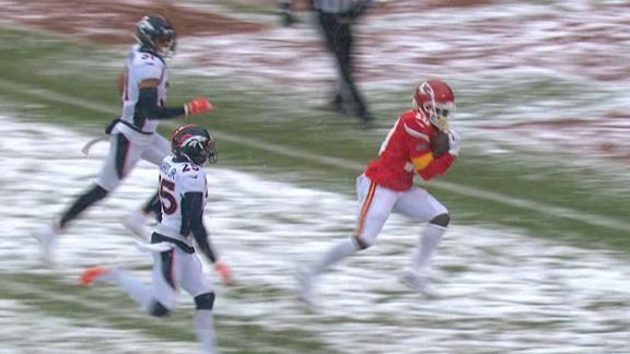 Mahomes airs it out to Hill for a 41-yard TD