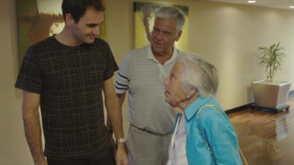 Federer meets his 107-year-old superfan Dorothea