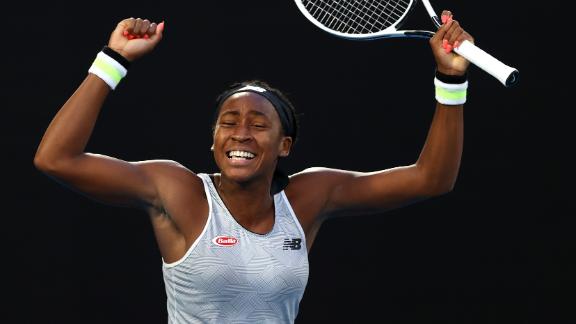Coco Gauff upsets Osaka with straight-sets victory