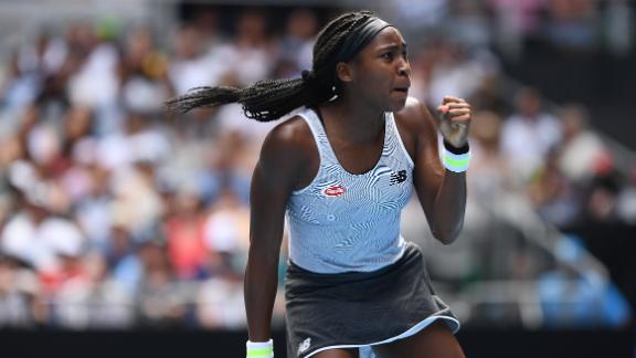 Coco wins 1st set tiebreak