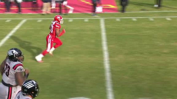 Defenders' Thurman comes away with a pick-6