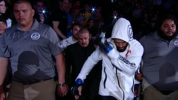 Pereira dances his way to the Octagon