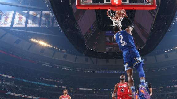 LeBron throws down reverse dunk